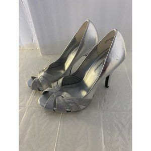 NEW Lulu Townsend Silver Glitter Heels/size 10